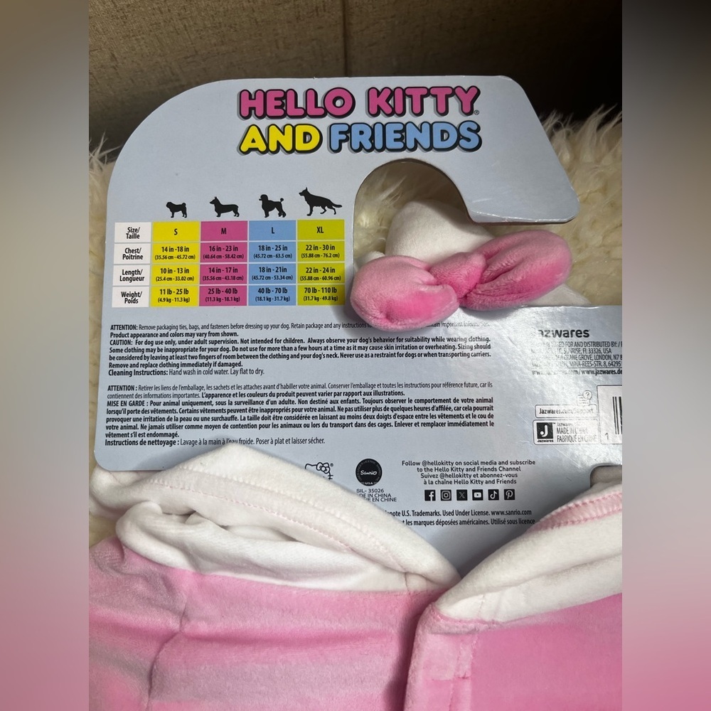 Hello Kitty Pink and White Pet Outfit - Picture 5 of 5